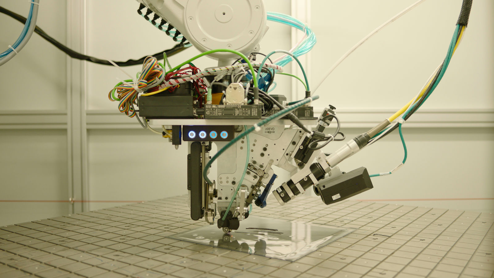 AREVO推可打印高达1立方米的高速AQUA 2 3D打印机