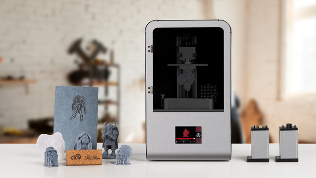 全球首台集SLA 3D打印机、激光雕刻机和切割机一体的新设备面世，众筹仅需349美元！