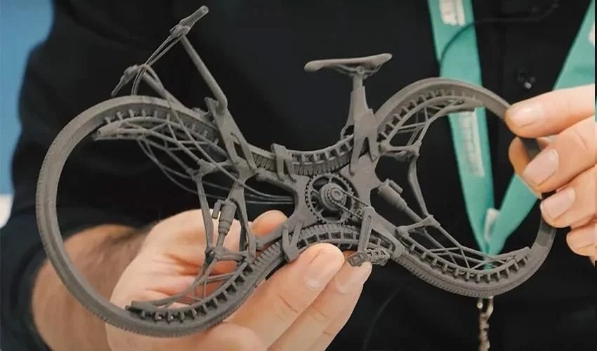 用全轮驱动的3D打印自行车打破设计规则
