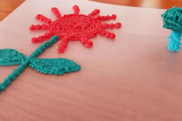 3d打印笔如何画一朵立体花-用3D打印笔绘制立体花的全新方法