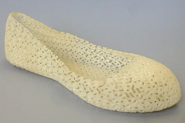 3D打印高跟鞋：定制化时尚的未来