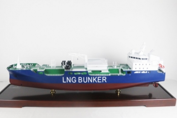 7500LNG运输船：燃气巨无霸的新航程