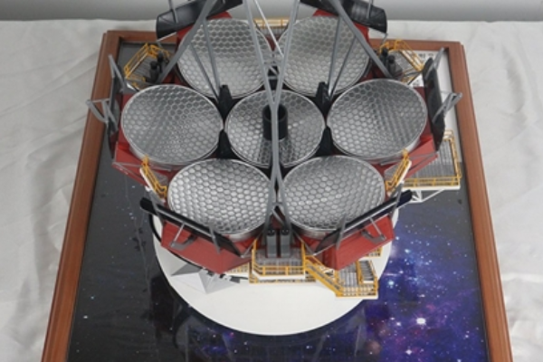 巨型麦哲伦望远镜：前瞻科技与精密工程的璀璨结晶