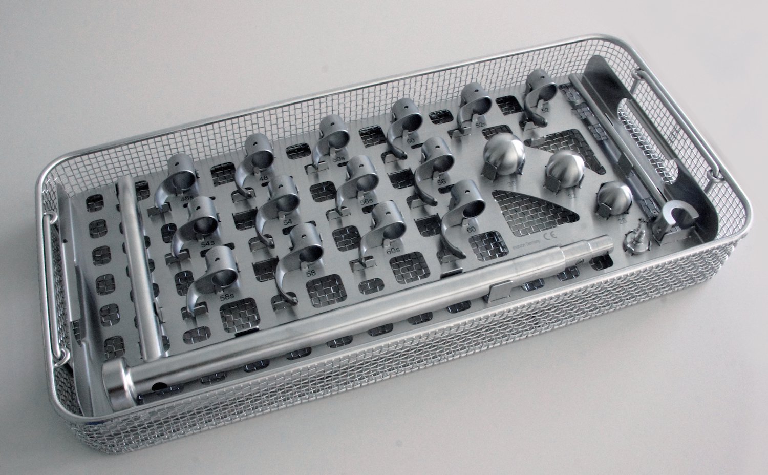 Endocon利用金属3D打印髋臼杯切割器，改善关节置换手术