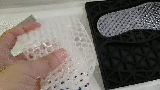 陶氏公司展台3D打印液体硅橡胶（LSR）鞋中底