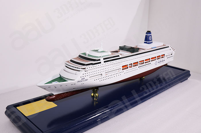详情简介:此款模型是依据"星旅远洋"邮轮鼓浪屿号制作的,"鼓浪屿"号