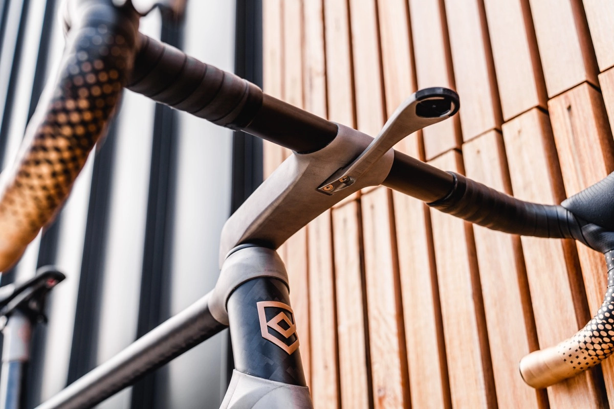 Bastion Cycles推出集成的3D打印钛合金自行车驾驶系统