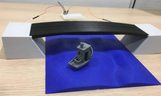 连续碳纤维复合3D打印材料在智能自感应零件中的应用潜力