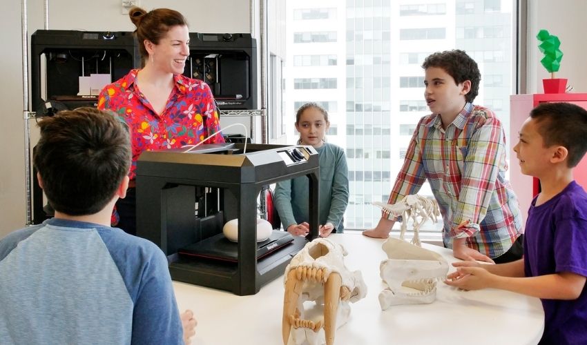 MakerBot 的最新调查显示了 3D 打印在远程学习过程中的作用