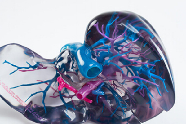 全彩树脂：3D打印技术中的色彩革命与创新应用深度解析