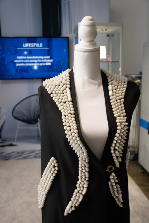 3D打印服装：APEX外套和手提包亮相GE主办的3D行业大会！