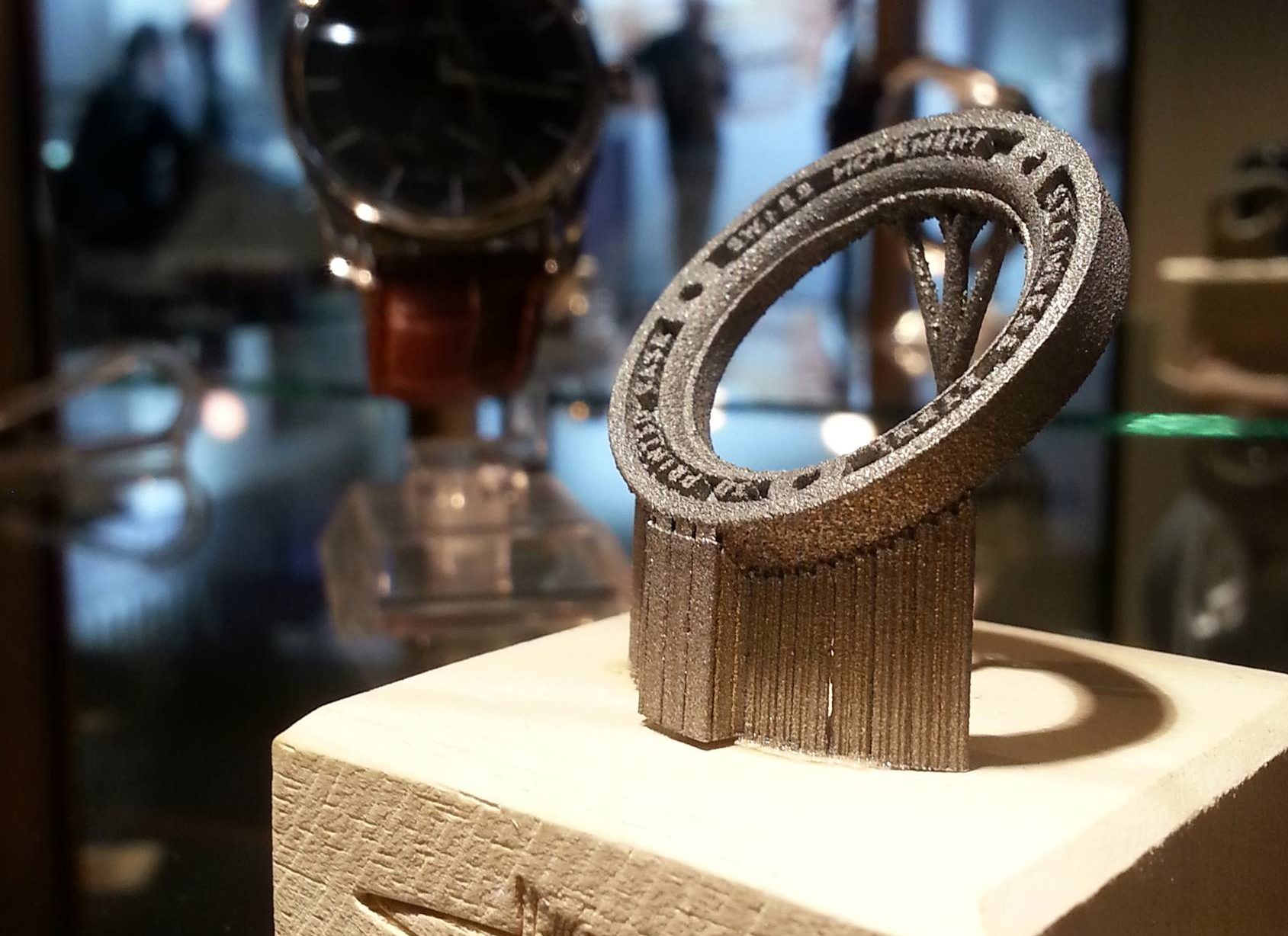 Cooksongold为3D打印手表提供18K 5N红金粉