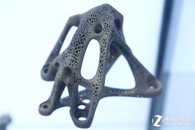 不仅靠硬件 工业级3D打印竞争格局升级 