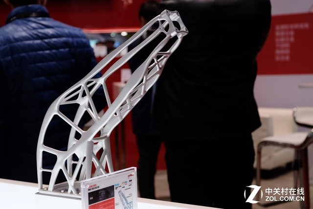 不仅靠硬件 工业级3D打印竞争格局升级 