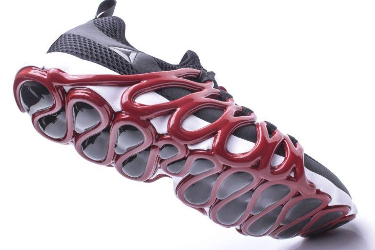 巴斯夫和Reebok将合作发布更多3D打印“液体鞋”