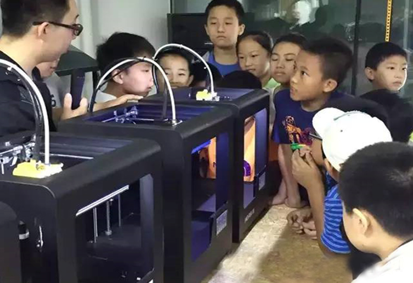 作为一名创客教师，如何选择3D打印机才能事半功倍