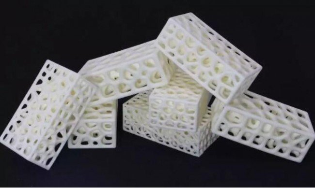 由机器视觉和机器学习驱动的生产级多材料3D打印技术
